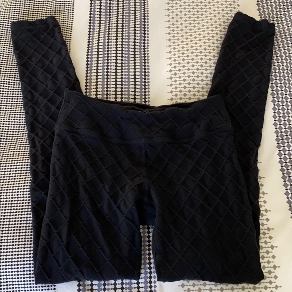 Beyond Yoga waffle texture black stretch pants